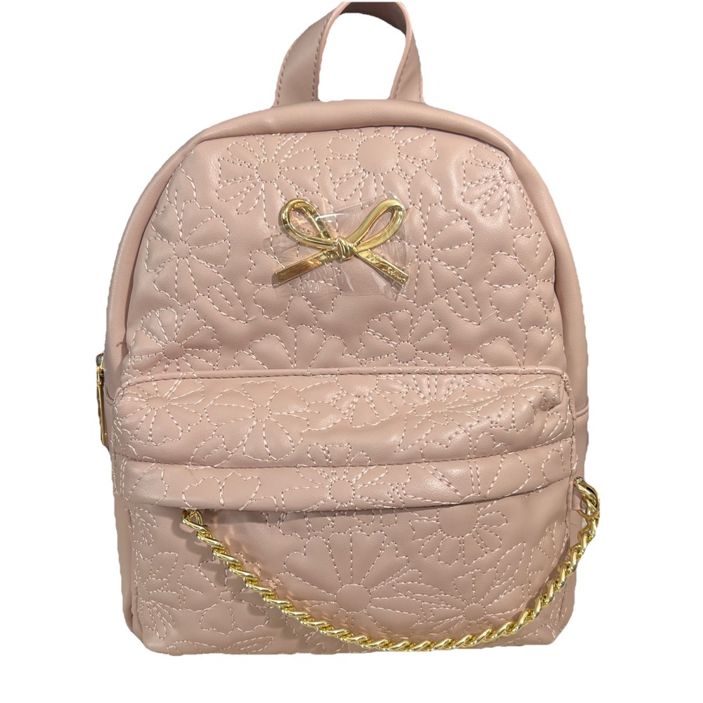 NWT Betsey Johnson Brandi Quilted Backpack with Chain‎
